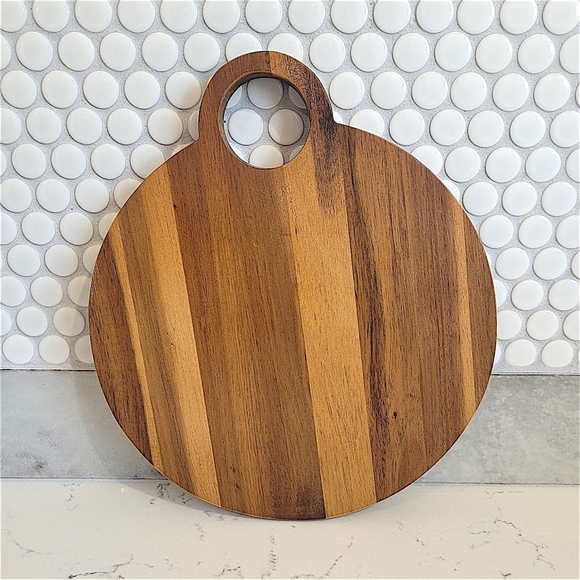 Wood Cutting Board with Juice Groove Size 9.8" x 8.4" - NWT - Picture 4 of 7